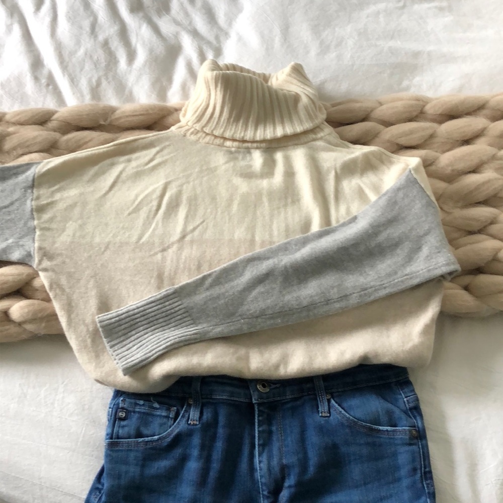 Ann Taylor Cashmere Turtleneck Tunic Sweater